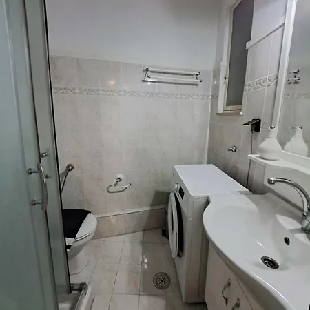 Linas Beautiful House Garitsa